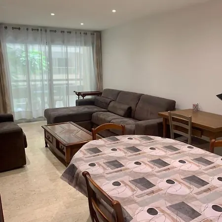 別荘 Le Roxane 2 Bedroom In The City-center Of *